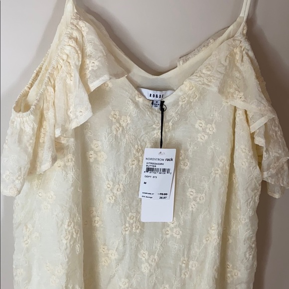 NWT Texture embroidered top - Picture 7 of 7